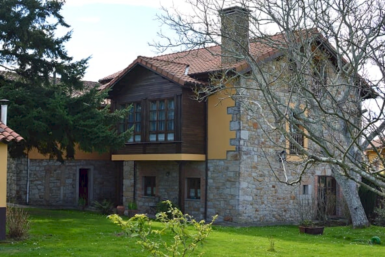 CA LA CASONA DE QUINTES